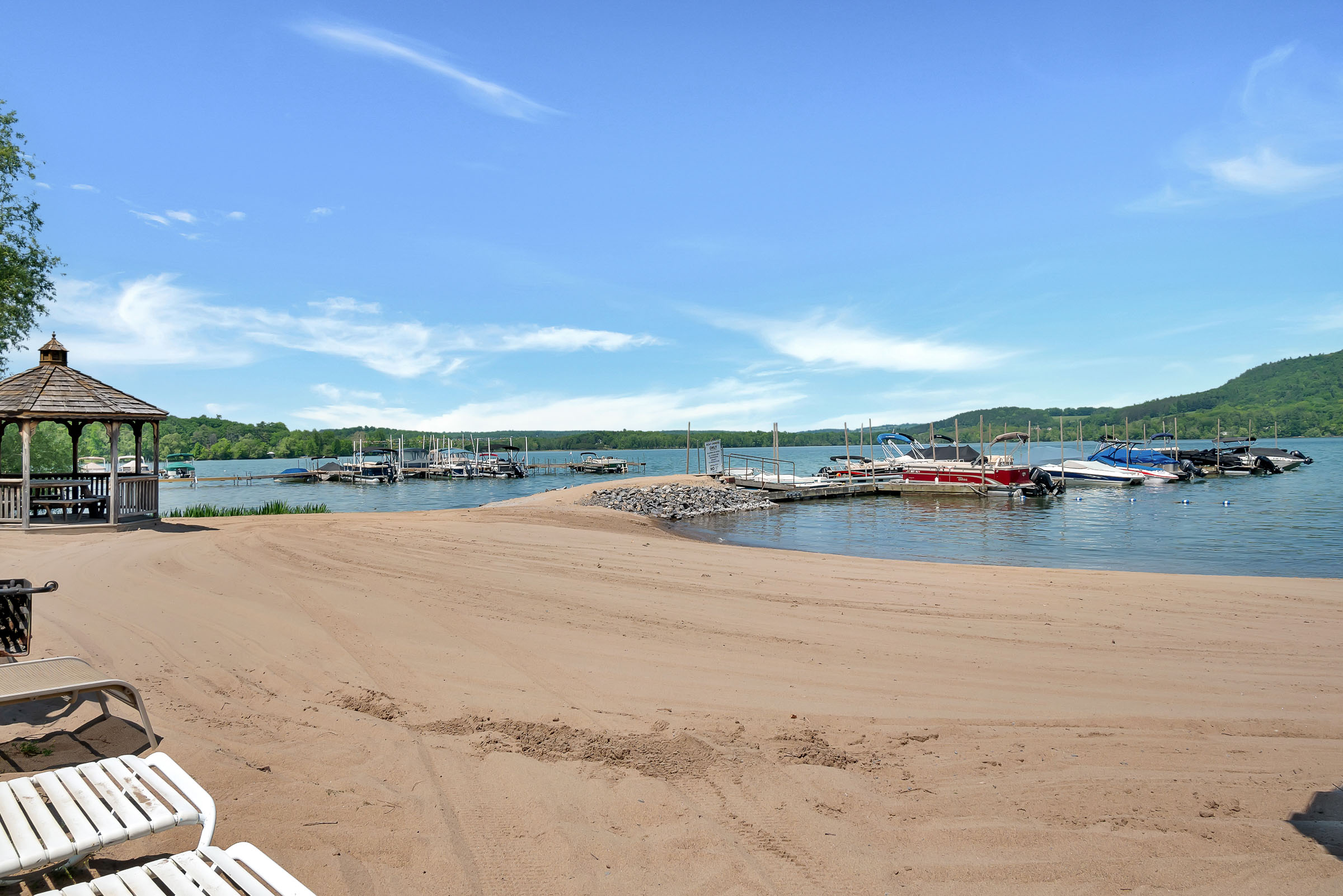 Bayside Inn and Marina Waterfront